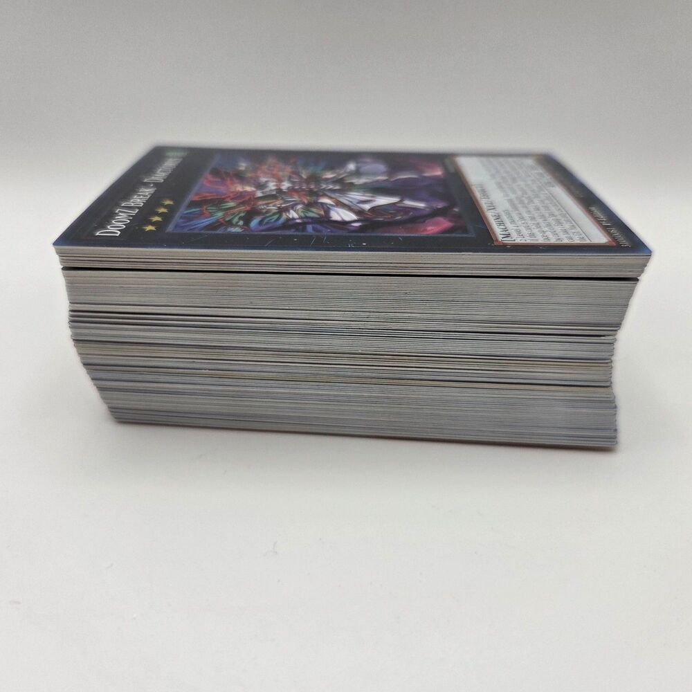 Yugioh Random 100 cards at least 5 foils
